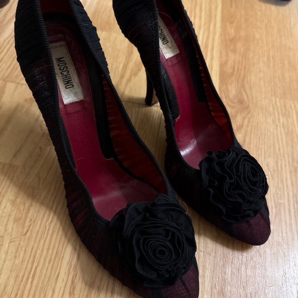 Black lace heels with bow - Picture 1 of 3